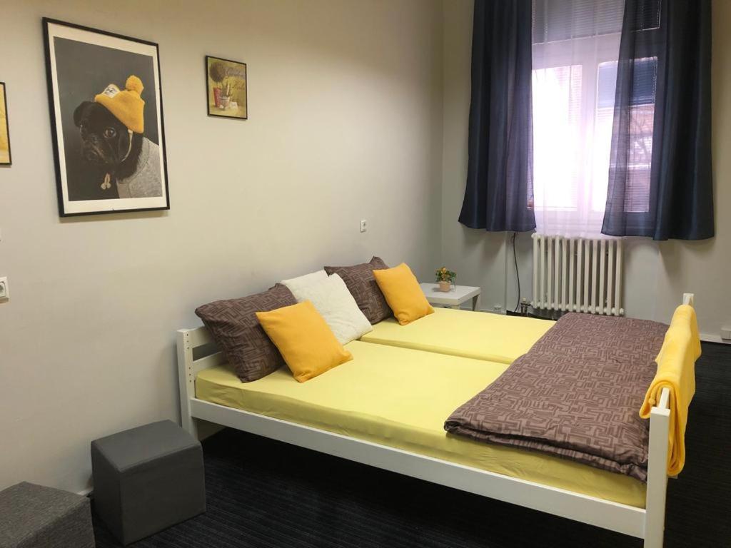 Spacious Tuzlaks Apartments Sarajevo Ferhadija Buitenkant foto